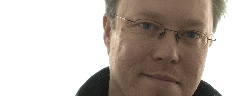 Forfatteren og grafikeren <b>Lasse Holm</b> er udgivelsesaktuel med sin tredje ... - LasseHolm